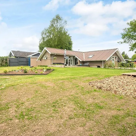 Vakantiehuis 4 Star In Hejls